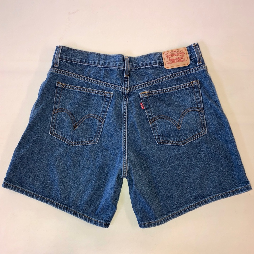 Levi’s 550 Relaxed Fit High-Rise Y2K Shorts (34) - Picture 4 of 15